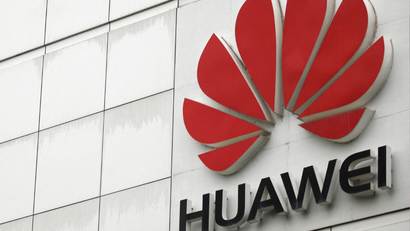 US Revokes Licenses for Chip Exports to Huawei